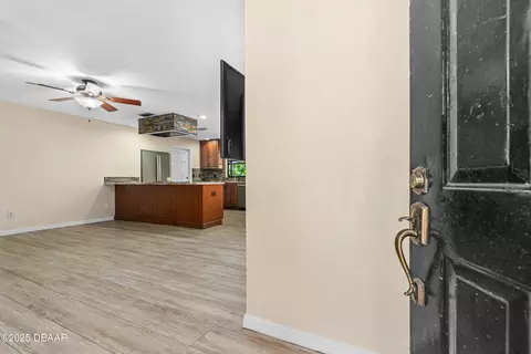 Entry Way - 2010 Juniper Dr, Edgewater, FL 32141 photo 1 of 2