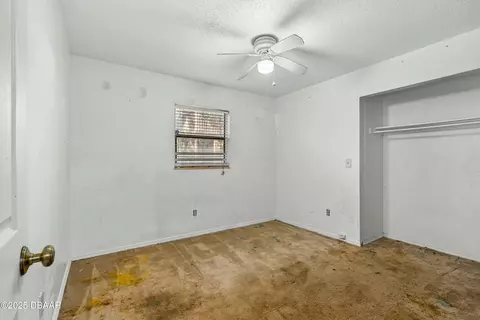 Bedroom - 2010 Juniper Dr, Edgewater, FL 32141 photo 2 of 2
