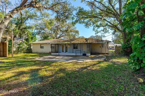 Exterior - 2010 Juniper Dr, Edgewater, FL 32141 photo 5 of 7