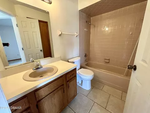 Bath - 156 Riverwalk Ct, Ormond Beach, FL 32176 photo 1 of 2