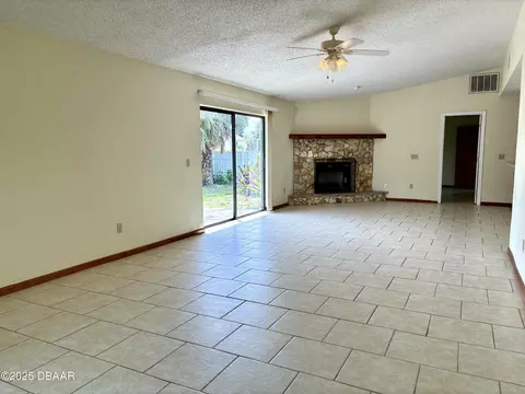 Living - 156 Riverwalk Ct, Ormond Beach, FL 32176 photo 1 of 3