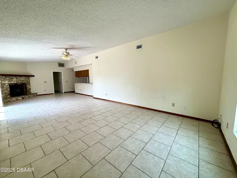 Living - 156 Riverwalk Ct, Ormond Beach, FL 32176 photo 3 of 3