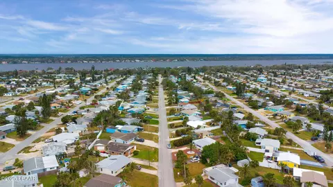 View/Area - 10 Alamanda Dr, Ormond Beach, FL 32176 photo 9 of 11