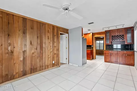 Living - 10 Alamanda Dr, Ormond Beach, FL 32176 photo 1 of 5