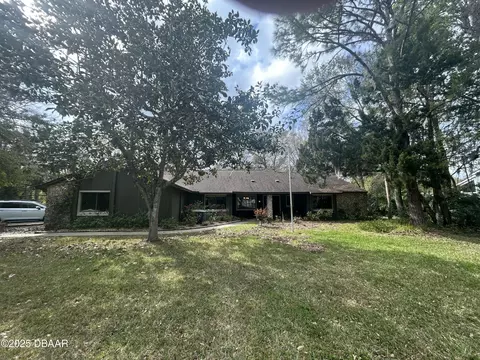 400 Country Circle Dr E, Port Orange, FL 32128