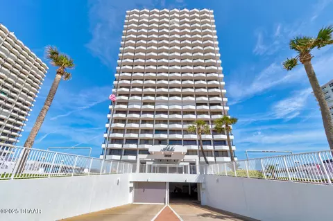 2828 N Atlantic Ave #202, Daytona Beach, FL 32118