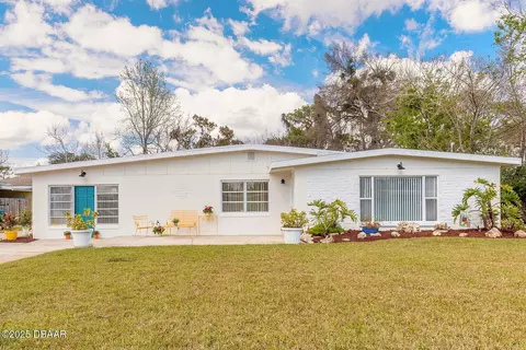 702 N Flamingo Dr, Holly Hill, FL 32117