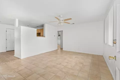 Living - 59 Alamanda Dr, Ormond Beach, FL 32176 photo 1 of 4