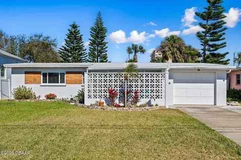 3227 S Peninsula Dr, Daytona Beach, FL 32118