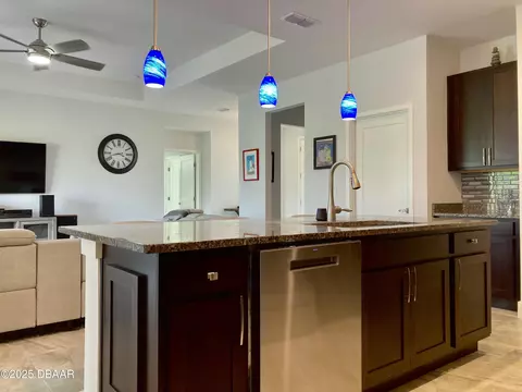Kitchen - 3079 Silvermines Ave, Ormond Beach, FL 32174 photo 6 of 15