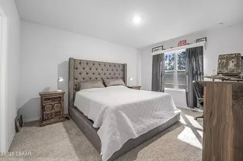 Bedroom - 154 Sunset Point Dr, Ormond Beach, FL 32174 photo 3 of 9