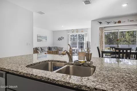 Kitchen - 154 Sunset Point Dr, Ormond Beach, FL 32174 photo 2 of 2