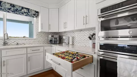 Kitchen - 3124 John Anderson Dr, Ormond Beach, FL 32176 photo 2 of 6