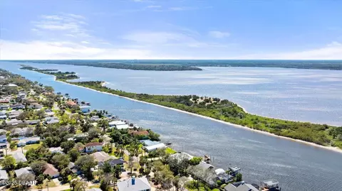 View/Area - 3124 John Anderson Dr, Ormond Beach, FL 32176 photo 4 of 11