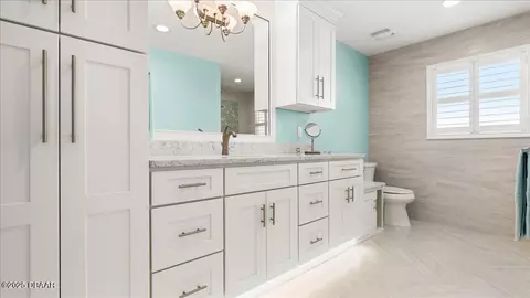 Bath - 3124 John Anderson Dr, Ormond Beach, FL 32176 photo 3 of 6