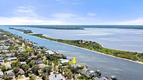 View/Area - 3124 John Anderson Dr, Ormond Beach, FL 32176 photo 3 of 11