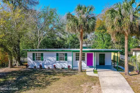 556 Colfax Dr, Daytona Beach, FL 32114