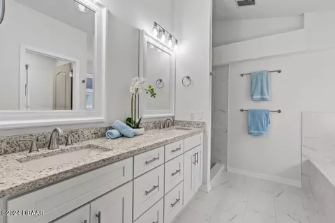 Bath - 25 Reflections Village Dr, Ormond Beach, FL 32174 photo 4 of 8
