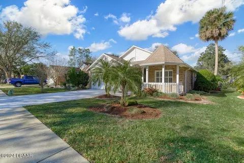 Exterior - 25 Reflections Village Dr, Ormond Beach, FL 32174 photo 3 of 11