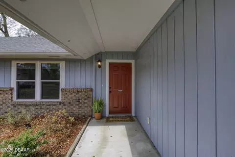 794 Victoria Cir E, Ormond Beach, FL 32174 photo 4