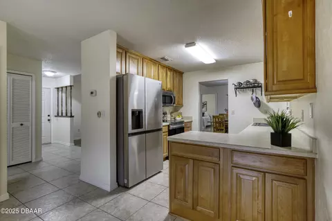 794 Victoria Cir E, Ormond Beach, FL 32174 photo 19