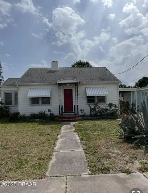 526 Revilo Blvd, Daytona Beach, FL 32118