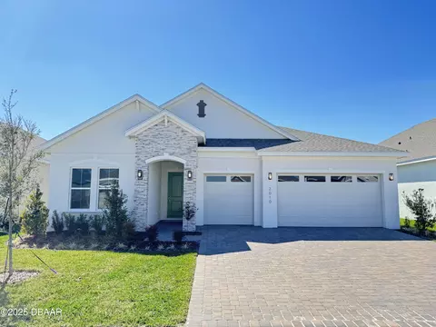 2010 Divot Dr, Daytona Beach, FL 32124
