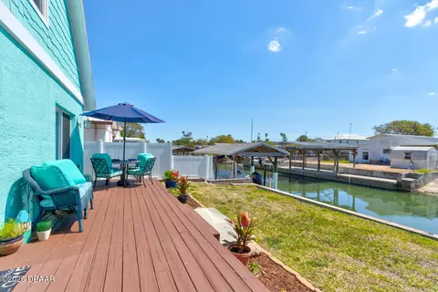 Exterior - 174 Coleman St, Edgewater, FL 32141 photo 5 of 9
