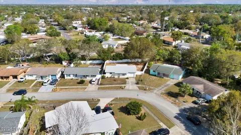 1304 Par Ave, Ormond Beach, FL 32174 photo 4