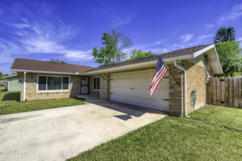 202 N Brighton Dr, Port Orange, FL 32127