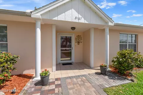 3167 S Peninsula Dr, Daytona Beach, FL 32118