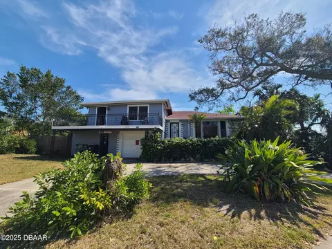 1208 N Halifax Ave, Daytona Beach, FL 32118