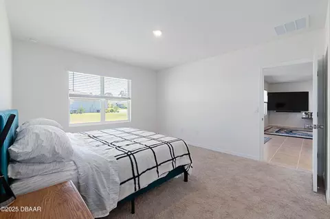Bedroom - 1314 Middle Lake Dr, Ormond Beach, FL 32174 photo 2 of 8