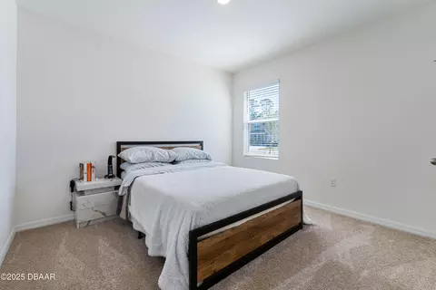 Bedroom - 1314 Middle Lake Dr, Ormond Beach, FL 32174 photo 5 of 8