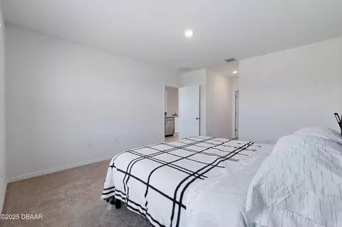 Bedroom - 1314 Middle Lake Dr, Ormond Beach, FL 32174 photo 3 of 8