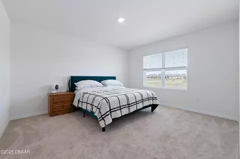 Bedroom - 1314 Middle Lake Dr, Ormond Beach, FL 32174 photo 1 of 8