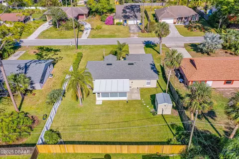 2418 Unity Tree Dr, Edgewater, FL 32141 photo 2
