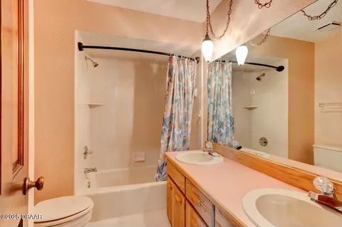 Bath - 26 Silver Fox Trl, Ormond Beach, FL 32174 photo 4 of 6
