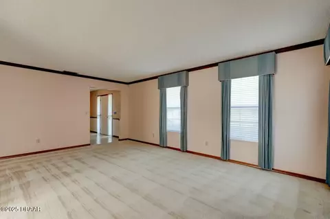 Living - 26 Silver Fox Trl, Ormond Beach, FL 32174 photo 3 of 7