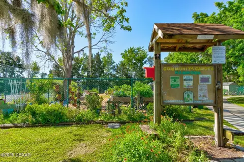 View/Area - 26 Silver Fox Trl, Ormond Beach, FL 32174 photo 12 of 13