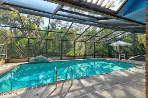 Exterior - 26 Silver Fox Trl, Ormond Beach, FL 32174 photo 3 of 9