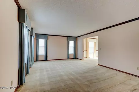 Living - 26 Silver Fox Trl, Ormond Beach, FL 32174 photo 1 of 7