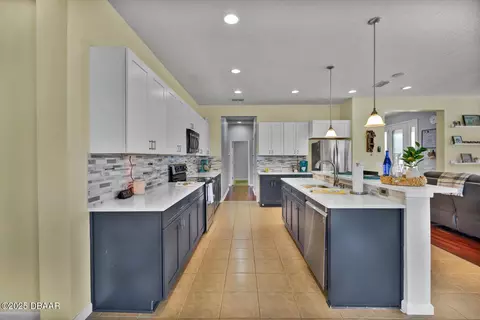 Kitchen - 38 Herringbone Way, Ormond Beach, FL 32174 photo 5 of 6