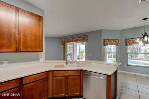 Kitchen - 117 Mariners Gate Ct, Edgewater, FL 32141 photo 4 of 4