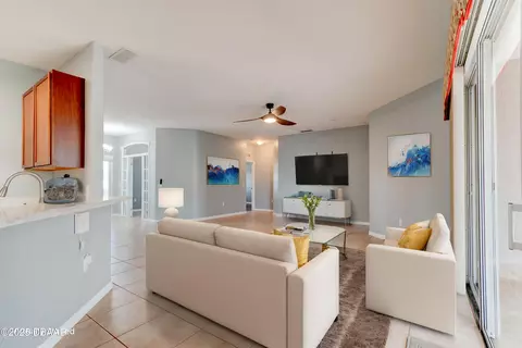 Living - 117 Mariners Gate Ct, Edgewater, FL 32141 photo 3 of 5