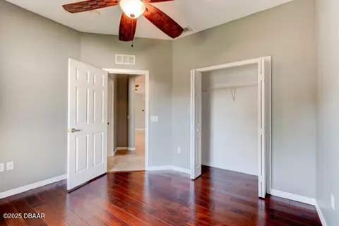 Bedroom - 117 Mariners Gate Ct, Edgewater, FL 32141 photo 4 of 6