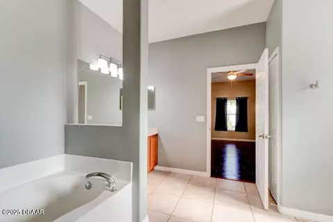Bath - 117 Mariners Gate Ct, Edgewater, FL 32141 photo 4 of 4