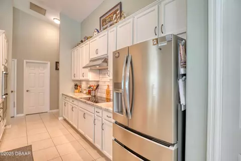 Kitchen - 32 Stoney Ridge Ln, Ormond Beach, FL 32174 photo 4 of 7
