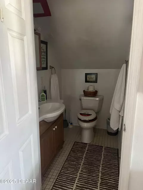 Bath - 431 Collins St, Ormond Beach, FL 32174 photo 1 of 1