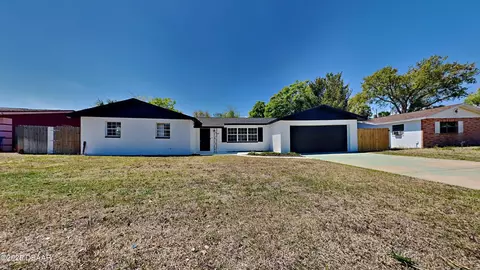 1408 Cadillac Dr, Daytona Beach, FL 32117